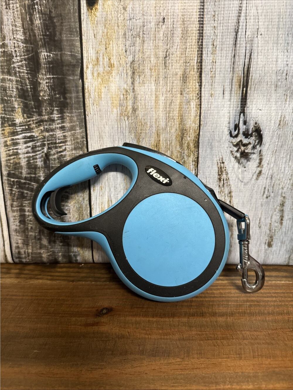 Flexi Retractable Dog Leash with Chrome Snap Hook